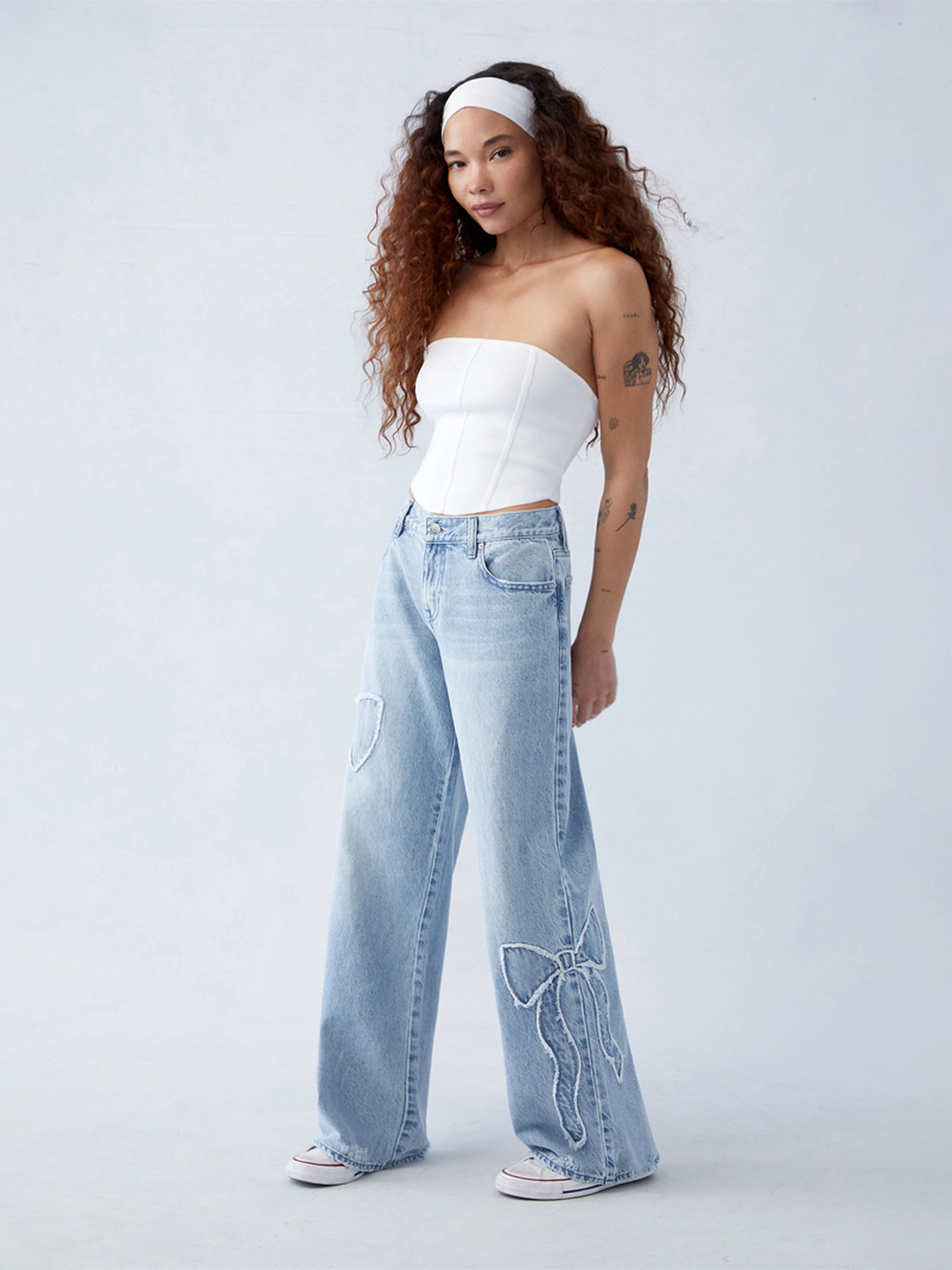 Selena | Baggy Bow Jeans