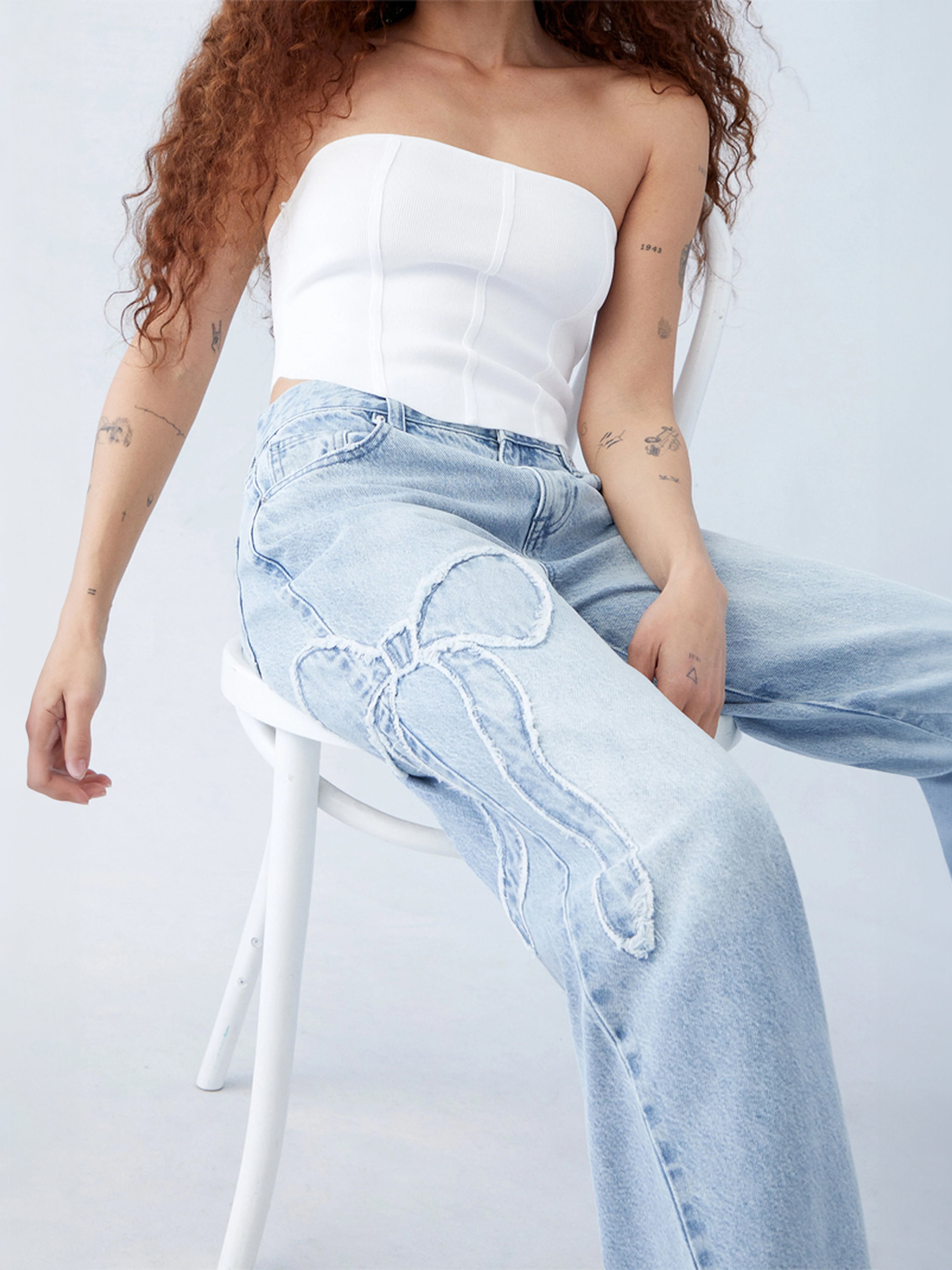 Selena | Baggy Bow Jeans