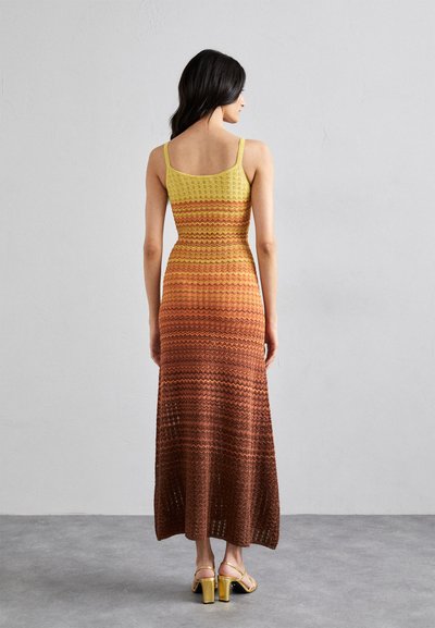 Ibiza | Knitted Midi Dress